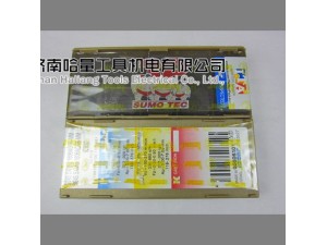 IC635
CVD 涂层P30-P50,M20-M40,基体表面附有TiCN/TiC/TiN多种涂层材质,CVD涂层。用于在低速、高进给和工况恶劣条件下,碳钢、合金钢和不锈钢的车削和切槽