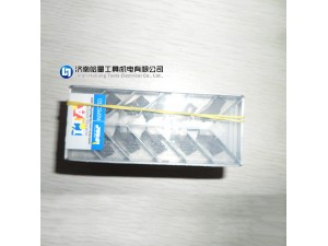 IC20 非涂层 M10-M25,K10-K20,N05-N25,S05-S20,H05-H15 非涂层的硬质合金材质,用于在低-中速和进给切削条件下,铝合金、铸铁和不锈钢的半粗、半精、精加工