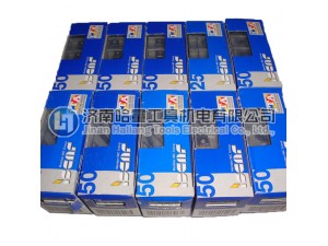 IC250 PVD 涂层 P15-P35,M20-M40 基体表面附有TiN涂层材质,PVD涂层。用于在高进给,中-高速切削条件下,钢和不锈钢的铣削和螺纹加工。
