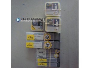 IC300 PVD 涂层P25-P50,M20-M40,S15-S25 超细微粒基体表面附有TiCN/TiN涂层材质,PVD涂层。用于在低-中速,切削工况恶劣条件下,耐热合金钢、奥氏体不锈钢和碳钢的铣削