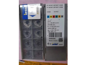 IC908 PVD 涂层P15-P30,M20-M30,K20-K40,S15-S25,N15-N25 H20-H30 超细微粒基体表面附有TiALN涂层材质,PVD涂层,具有韧性高、抗边界磨损和积屑瘤强特点。用于在中-高速、断续切削和切削工况恶劣条件下,耐热合金钢、奥氏体不锈钢、淬硬钢和碳钢的加工